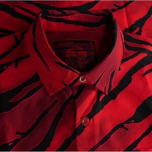 Retro Rifle Tiger Stripes Red Button Down Shirt Mens Small Tactical Black S/S